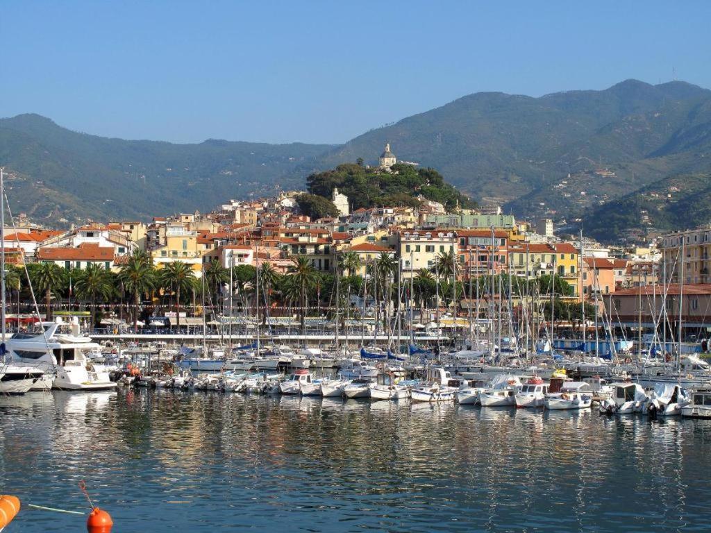 Casa Vacanza Rossella Sanremo Luaran gambar