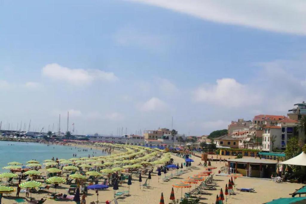 Casa Vacanza Rossella Sanremo Luaran gambar